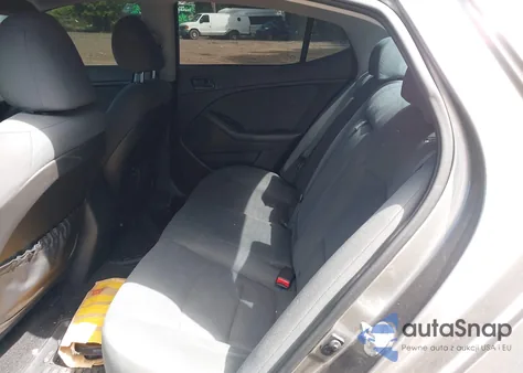 2015 Kia Optima Lx z USA, uszkodzony, nr VIN 5XXGM4A76FG518823